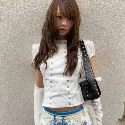 ホワイトダブルボタン半袖シャツ 夏トップス オシャレ万能夏服 韓国系トップス カジュアルオシャレ