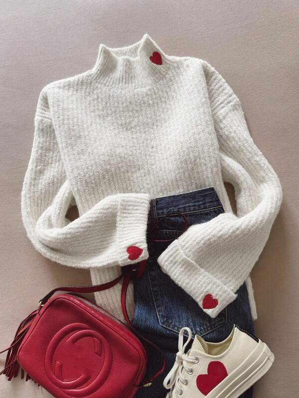 Fashion Women's White Ribbed Knit Turtleneck Wool Sweater With Red Heart Patch Embroidery, Long Sleeve Pullover, Suitable For Autumn/Winter Wear Fall