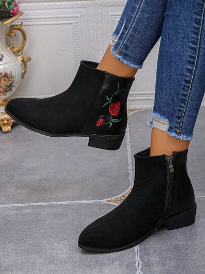 Autumn/Winter Fashion Boots Minimalist Comfortable Black Boots Outdoor Daily Side Zipper Boots Plus Size 36-43 Low Heel Pointed Toe Black PU Leather Women's Ankle Boots And Ankle Boots