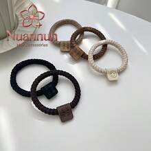 Ikat Rambut Kepang Tekstur Minimalis Warna Kopi, Elastisitas Tinggi, Tahan Lama, Cocok untuk Gaya Rambut Kuncir Tinggi/Rendah dan Sanggul Santai - wajah tersenyum - View 5