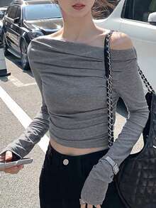 Women's Solid Color Fitted Off Shoulder Ruched Cropped T-Shirt - Grey - View 2