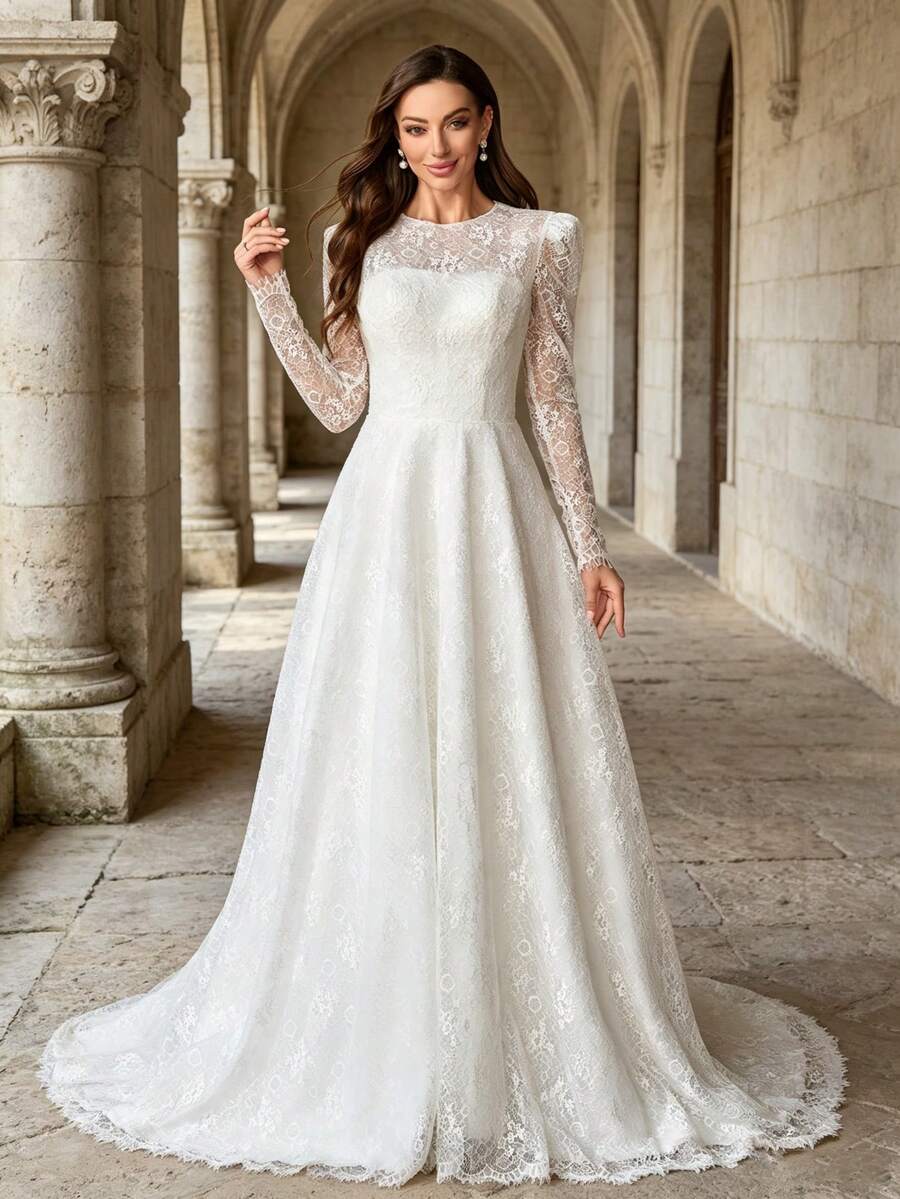 優雅長袖蕾絲A字婚紗禮服，腰部綁帶後背設計附拖尾，白色秋季新娘禮服
