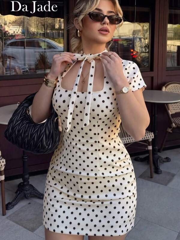 Vestido mini vintage de mujer color crema con lunares, cuello alto con lazo, mangas cortas caladas, punto suave, para verano, vacaciones, fiesta y salidas
