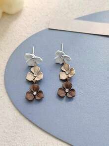 1 Pair Minimalist Gradient Brown Flower Earrings Suitable For Women Autumn/Winter Daily, Vacation, Holiday Wear - Brown - View 6