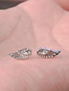 1 Pair Luxury Personalized Fashion Wing Earrings, Suitable For Minimalist Daily Wear, Tiny And Compact, Ideal Gift For Friends, Party Earrings - Silver - View 3