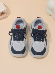 Sepatu Sneakers Chunky Anak-Anak Warna Abu-abu Muda, Biru Tua, dan Merah dengan Desain Blok Warna dan Perekat, Sepatu Anak-Anak Minimalis Cocok untuk Perjalanan Sepanjang Musim dan Pemakaian Sehari-hari - Navy Blue - View 4