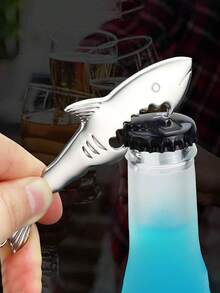 1PC Shark Keychain, Bottle Opener Fish Beer Bottle Opener Keychain, Shark Keyring, Shark Screw Bottle Opener, Bottle Opener Pendant - Multicolor - View 3