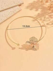 1pc Creative Design 3D Brushed Flower Choker Necklace, Fashionable Elegant Women's Neck Jewelry Suitable For Daily Wear And Vacation Party - Gold - View 4