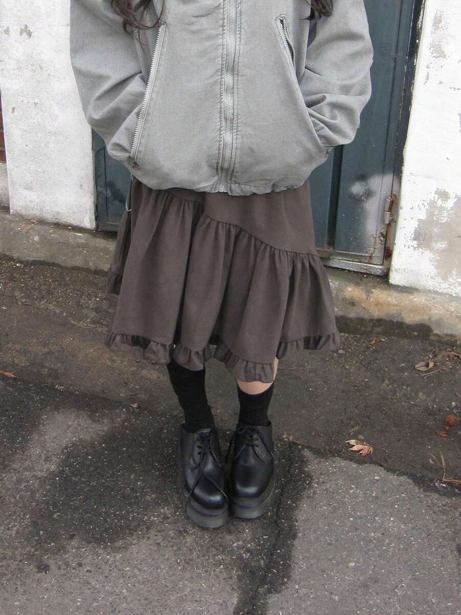 Rok Mini A-Line Wanita Gaya Jepang dengan Pinggang Elastis dan Hem Berumbai Asimetris - Grey - View 1