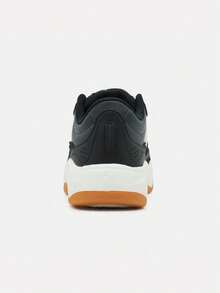 Adidas Sepatu Kasual Olahraga Low-Top Lite Shuffle Unisex KH9023 - Hitam dan Putih - View 4