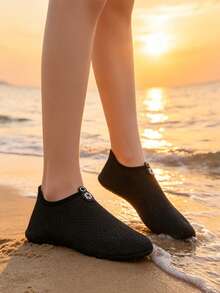 Lightweight Travel Water Shoes With Slip-On Design, Featuring Excellent Anti-Slip And Breathable Soft Footbed With Quick-Dry Fabric. Suitable For Beach, Treadmill, Gym, Yoga Studio And Bay, Perfect For Travel And Daily Wear Multi-Functional Shoes. - Black - View 2