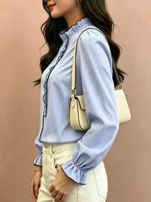 Áo blouse nữ dáng rộng tay dài, kẻ sọc xanh trắng, phối viền tương phản, cổ bèo và cổ tay bèo, phong cách thường ngày, phù hợp cho mọi mùa - Xanh và trắng - Xem 6