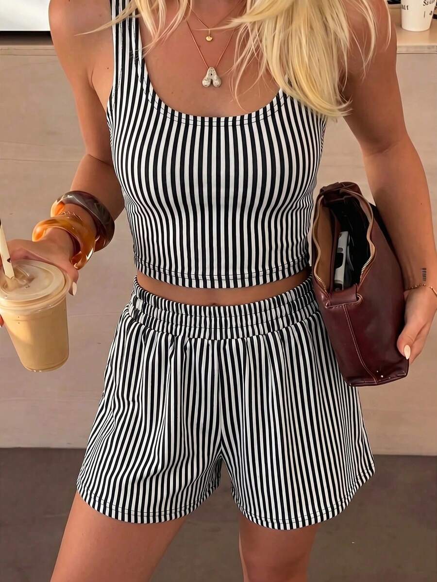 Women Two-Piece Outfits - 黑白 - 查看 1