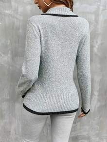 Women's Long Sleeve Colorblock Sweater, Fashion Slimming Waist-Cinching Button Decor V-Neck Pullover Knit Top, Base Layer - Light Grey - View 5