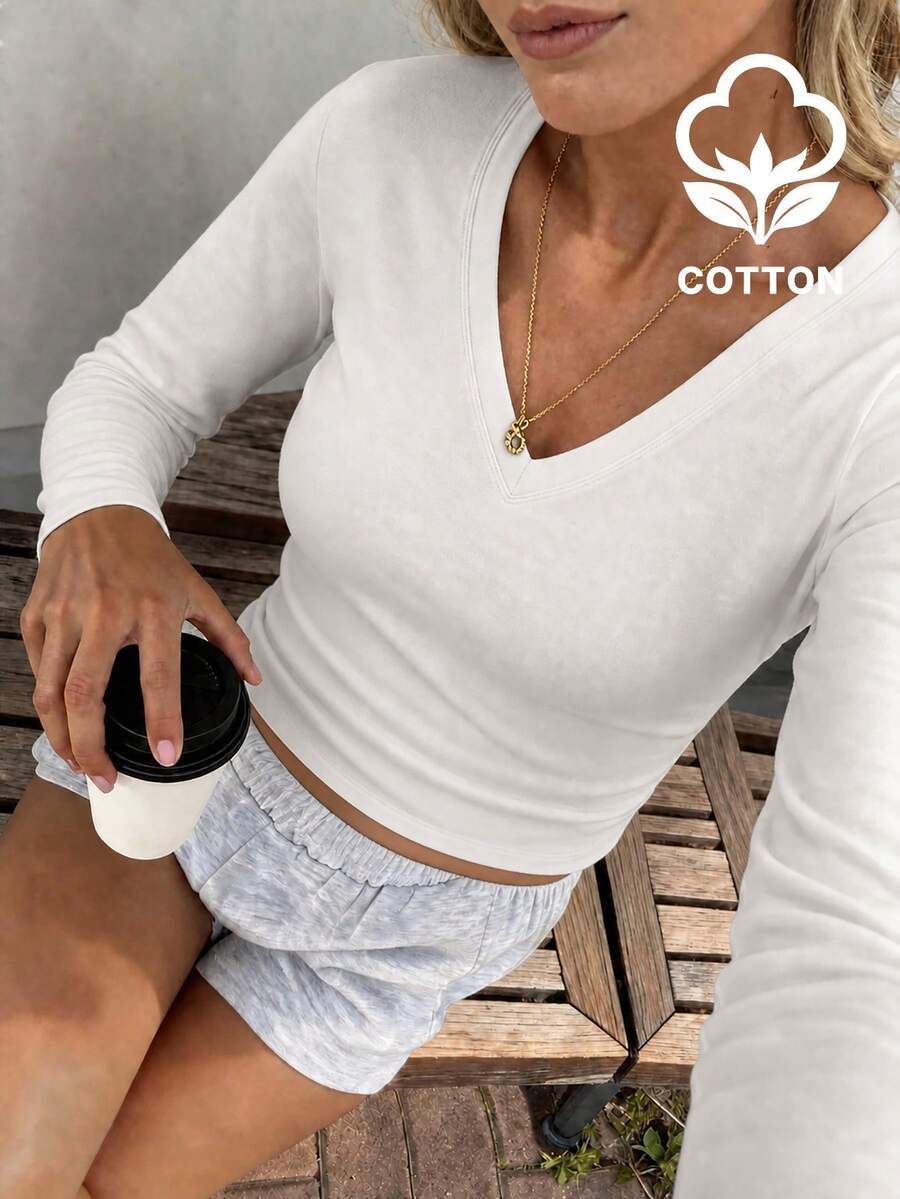 女款白色長袖V領羅紋針織短版上衣,修身剪裁,休閒基礎T恤,適合返校穿搭 - 白色 - 查看 1