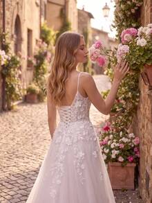 Summer Elegant Romantic V-Neck Spaghetti Strap Bridal Gown With Exquisite Applique Embroidery, Romantic Long Wedding Dress Suitable For Indoor, - Beige - View 5
