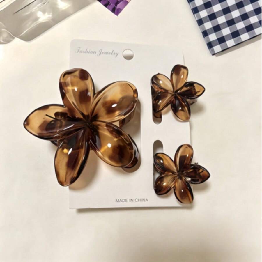 3pcs Glossy Transparent Gradient Amber Yellow Large & Small Plumeria Hair Claw Clips, Beach Vacation Style, Spring/Summer Bangs & Loose Hair Styling Hair Accessories - Yellow Amber - View 1