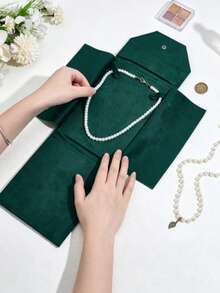 Luxury Black Velvet Foldable Jewelry Gift Bag, Snap Closure Velvet Jewelry Pouch, Suitable For Wedding Necklace, Bridesmaid Gift, Jewelry Packaging - Multicolor - View 3
