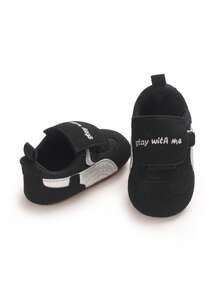 Black & White Colorblock Mesh Infant Sneakers With English Embroidery, Hook & Loop Closure, Breathable Soft Sole Pre-Walker Shoes For Boys & Girls - Black - View 5