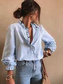 Áo blouse nữ dáng rộng tay dài, kẻ sọc xanh trắng, phối viền tương phản, cổ bèo và cổ tay bèo, phong cách thường ngày, phù hợp cho mọi mùa - Xanh và trắng - Xem 1