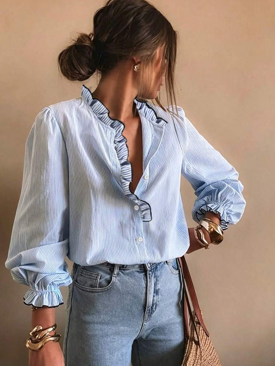 Áo blouse nữ dáng rộng tay dài, kẻ sọc xanh trắng, phối viền tương phản, cổ bèo và cổ tay bèo, phong cách thường ngày, phù hợp cho mọi mùa - Xanh và trắng - Xem 1