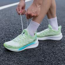 XTEP Men's New Shock-Absorbing Support Lightweight Breathable Mesh Running Shoes - Jelly Green - View 5
