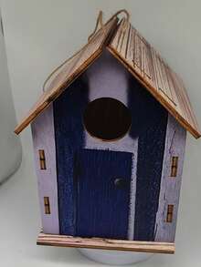 Set di casette per uccelli in legno da appendere in vari stili, nido per uccelli stile cottage rustico con gancio in corda, casetta per uccelli con motivi a righe blu e bianche/stelle cave/mattoni rossi/fiori rosa/regalo di Natale, decorazione per giardino esterno, albero e veranda, regalo di giardinaggio per gli amanti degli uccelli - D - Visualizzare 6