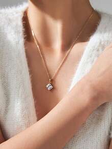 Nooxian 1件女款銅鑲鋯石方形吊墜項鍊，日常百搭疊戴飾品 - 金黃色 - 查看 2