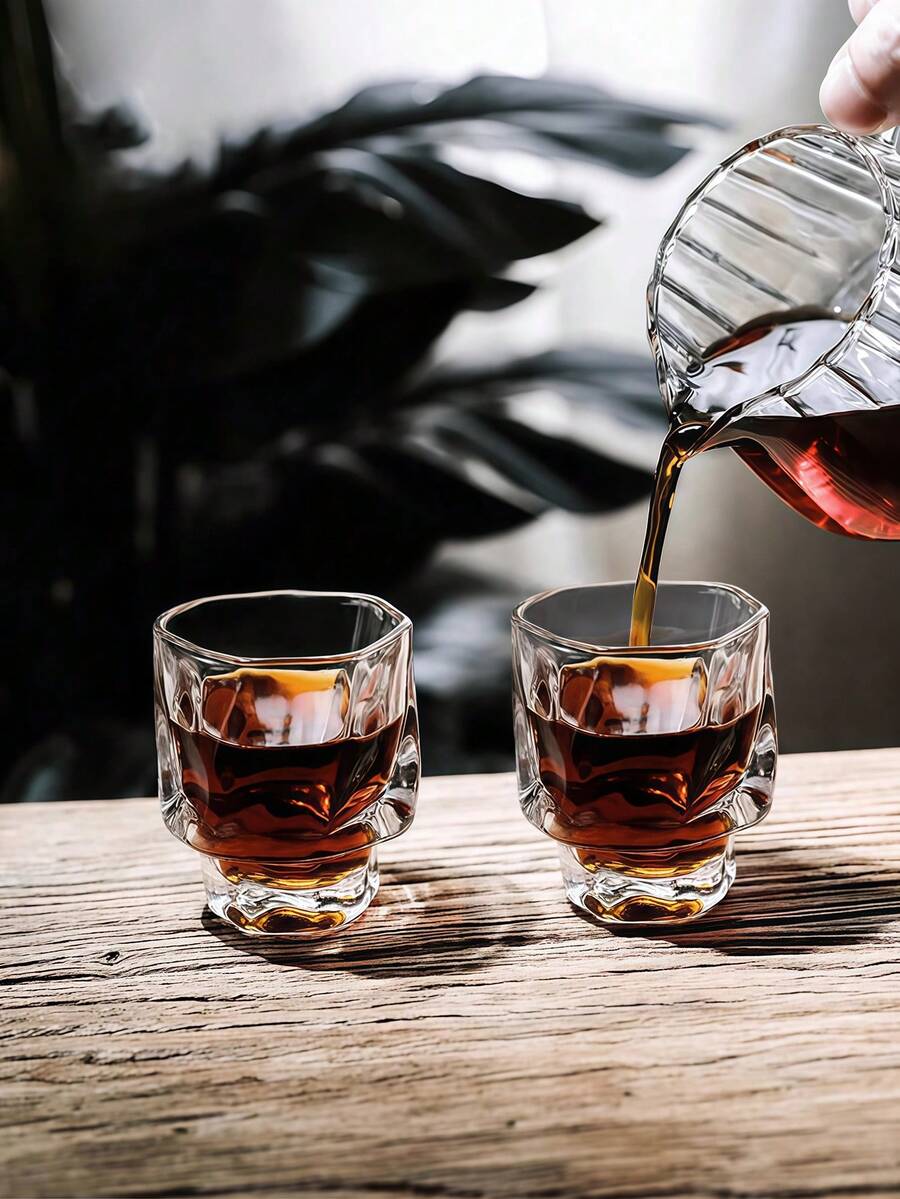 4/6 buah Gelas Kecil Transparan Bertekstur 60ml, Gelas Minuman Keras Mini Asimetris Kreatif, Gelas Koktail, Peralatan Bar Rumahan, Gelas Minuman Pesta, Gelas Sake Jepang - View 1