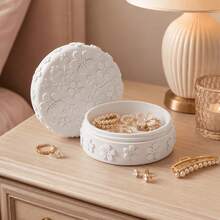 1pc Cherry Blossom Embossed Makeup Pad Storage Box, 3D Printed With Lid Dust-Proof Makeup Storage Can, Highly Attractive Girly Makeup Box, Bedroom Vanity Bathroom Desktop Decor Ornament, Desktop Makeup Sponge Storage Box - Multicolor - View 8