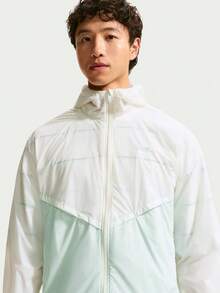 Nike Windrunner Men's Unlined Full-Zip Jacket Sun Protection Skin Jacket IO9628-133 - Green - View 3