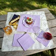 Serviette carrée violet clair, 2 épaisseurs, 12,5 x 12,5 cm, serviette de cocktail jetable, serviette de fête lilas, serviette de boisson et de dessert premium, pour mariage, fêtes, dîner d'anniversaire - Voir 1