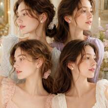 4 Pairs French Sweet Multicolor Faux Pearl Stud Earrings - Multicolor - View 6