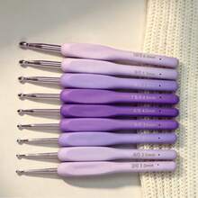 9 Peças Ganchos de Crochê com Cabo Macio em Degradê Roxo, Ferramentas de Tricô com Cabo de Silicone Antiderrapante, Conjunto de 9 Peças Ganchos de Crochê com Cabo Macio Roxo, Agulha de Metal com Cabo Antiderrapante, Ferramentas DIY para Iniciantes em Artesanato com Fio, Boneca, Cachecol e Suéter - Conjunto multicolorido - Visão 2
