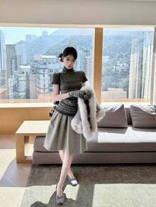 Women's Wool Elastic Waist Grey Fluffy A-Line Skirt, Slimming Autumn/Winter Skirt - Light Grey - View 3