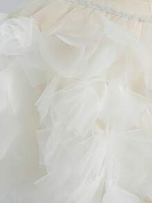 1pc Fluffy Petal Tulle Bridal Shawl, Off-Shoulder Mesh Cape, Wedding Photography Evening Dress Ruffle Short Shawl, Bridal Gown Decorative Accessory - A - View 6