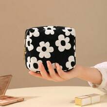 1pc Portable Zipper Bag Sanitary Pads & Tampons Storage Pouch, Multi-Functional Cosmetic Bag, Travel Essential Accessory Gift - Multicolor - View 3