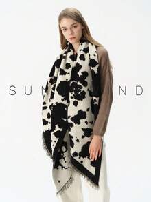 1pc Women's Cow Print Fashion Soft Warm Polyester Faux Mink Fur Scarf, Suitable For Autumn/Winter Daily Wear And Halloween - Black and White - View 3