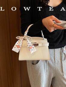 low tea New Fashion Women's Handbag, All-Over Polka Dot Pattern Fashionable Shoulder Strap Decoration Adjustable Shoulder Strap Shoulder Crossbody Bag, Minimalist Solid Color High-End Hardware Decoration Commuter Shoulder Bag - White - View 7