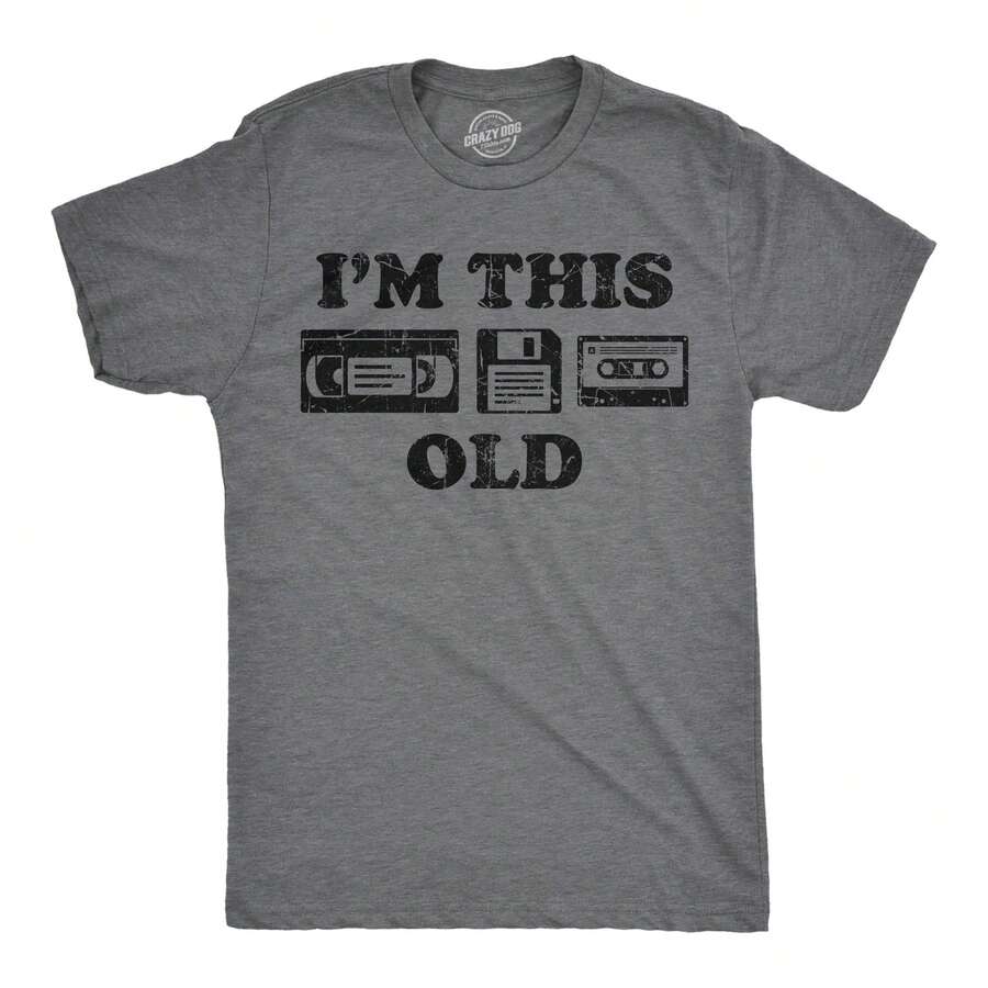 Camisetas Divertidas para Hombre, Estampado Gráfico de Cinta de Video Retro Sarcástica, Camiseta Novedosa para Hombres - Gris jaspeado oscuro - Tengo esta edad - Ver 1