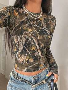 Women's Casual Slim-Fit Long-Sleeve Top With All-Over Leaf Print – Women's Autumn Apparel. - Multicolor - View 3