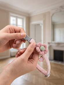 1pc Flower Decor Pet Collar With Pendant, Suitable For Small Cats And Dogs, Decorative Leash Function (Neck Circumference 20-31cm) - Pink - View 4