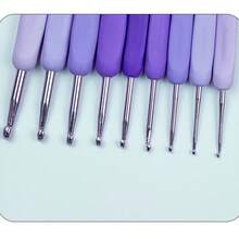 9 Peças Ganchos de Crochê com Cabo Macio em Degradê Roxo, Ferramentas de Tricô com Cabo de Silicone Antiderrapante, Conjunto de 9 Peças Ganchos de Crochê com Cabo Macio Roxo, Agulha de Metal com Cabo Antiderrapante, Ferramentas DIY para Iniciantes em Artesanato com Fio, Boneca, Cachecol e Suéter - Conjunto multicolorido - Visão 10