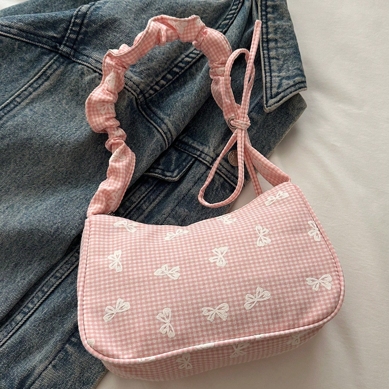 1pc Pink Bow Decor Nylon Baguette Bag Women's Ruched Shoulder Bag
