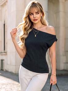Atasan Kaos Rajut Bergaris Lengan Pendek Model Off Shoulder untuk Wanita - Hitam - View 8