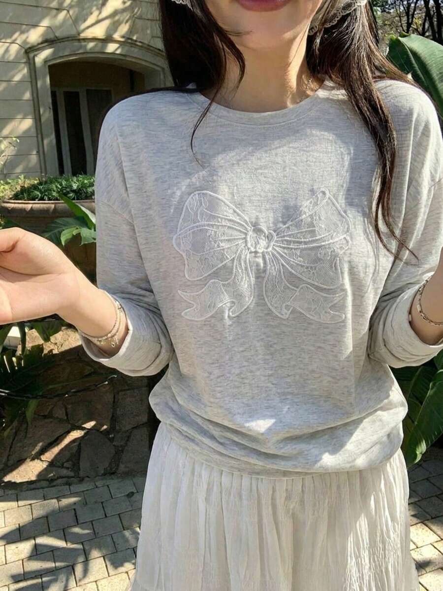 Spring/Autumn Casual Bow Embroidery Long Sleeve T-Shirt - Light Grey - View 1