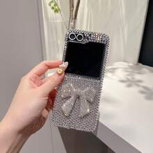 Full Rhinestone 3D Bow With Sparkling Crystal Wrist Strap Folding Phone Case Compatible With Galaxy Z Flip3 5G/Galaxy Z Flip 4 5G/Galaxy Z Flip 5 5G/Galaxy Z Flip 6 5G/Galaxy Z Flip 7 5G Sweet Luxury Sparkling Crystal Girl Folding Protective Case - Silver - Silver Bow - View 4