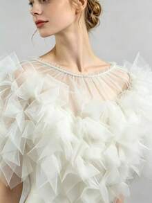 1pc Fluffy Petal Tulle Bridal Shawl, Off-Shoulder Mesh Cape, Wedding Photography Evening Dress Ruffle Short Shawl, Bridal Gown Decorative Accessory - A - View 4