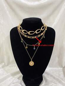 2pcs Street Style INS Geometric Round Disc Tassel Necklace, Alloy Buckle Rhinestone Tassel Embossed Round Disc Pendant Necklace (Random Number Of Discs), Suitable For Party, Holiday, Gift For Friends And Family, Daily Wear - Gold - View 4