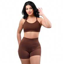 Work Fitness Kit 2 Set Backless Cross Strap Top And Basic Premium Shorts - Marrón y Burdeos - Ver 5